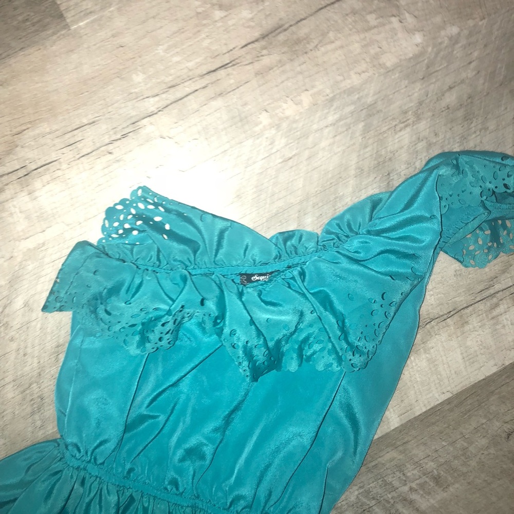 Dress - Picture 3 of 4